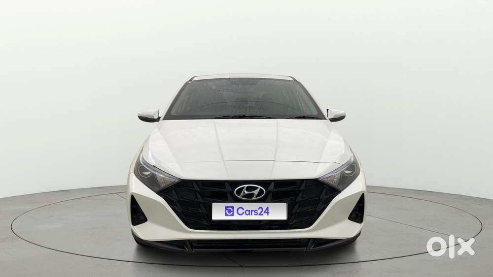 Hyundai New I20 1.2 Asta (o) Ivt, 2023, Petrol