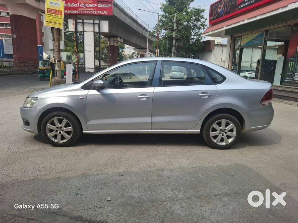 Volkswagen Vento 2013-2015 1.6 Highline, 2011, Petrol