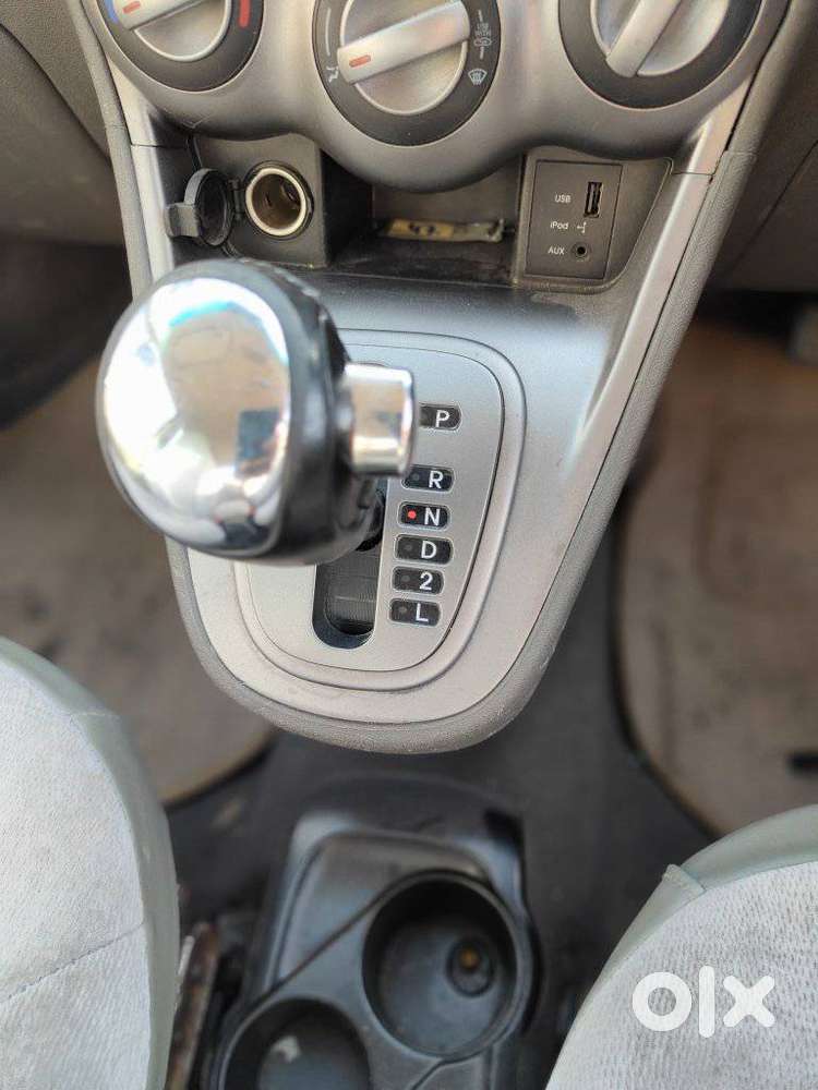 Hyundai I10 Sportz At, 2013, Petrol