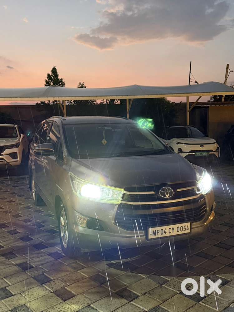 Toyota Innova Crysta 2019