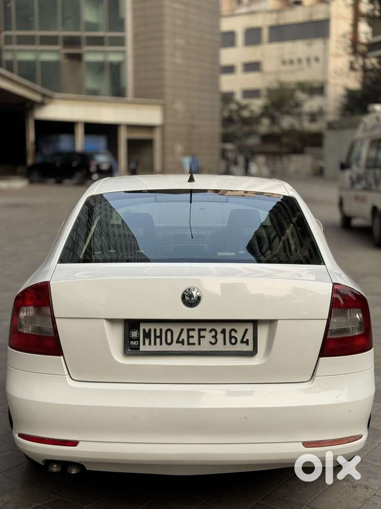 Skoda Laura Ambition 2.0 Tdi Cr At, 2010, Diesel