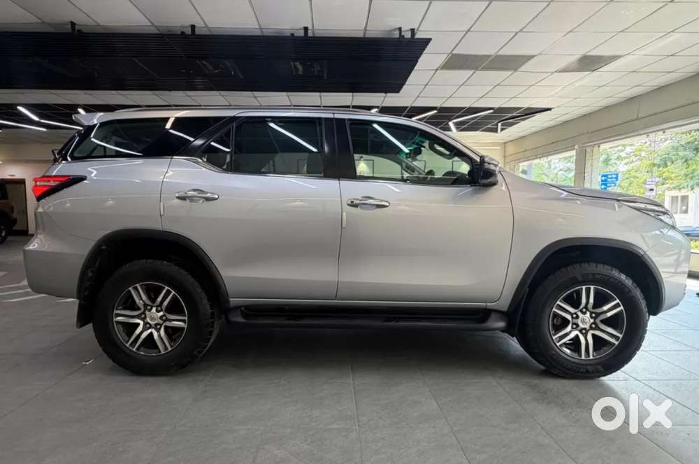 Toyota Fortuner 4x2 At 2.7 Petrol, 2022, Petrol