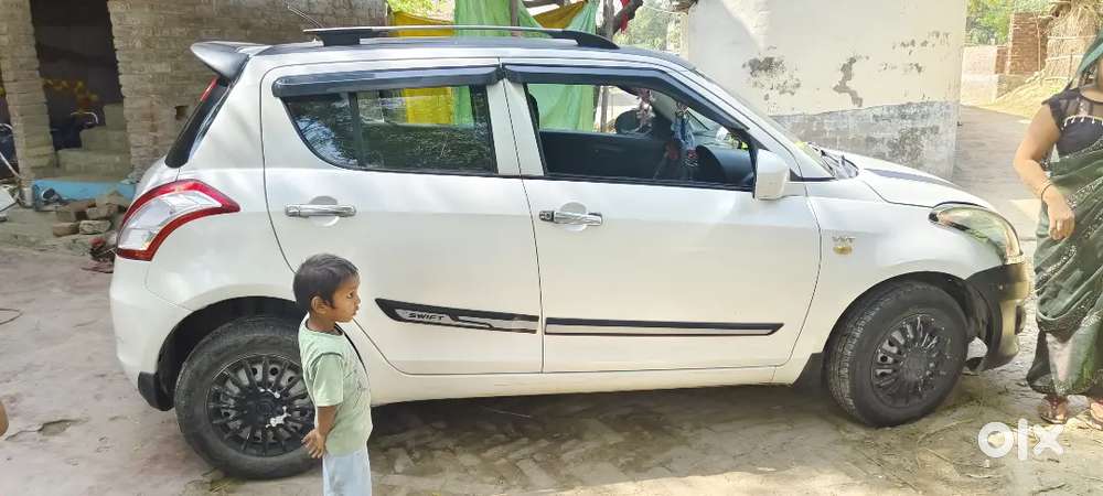 Maruti Suzuki Swift 2013 Petrol 75000 Km Driven