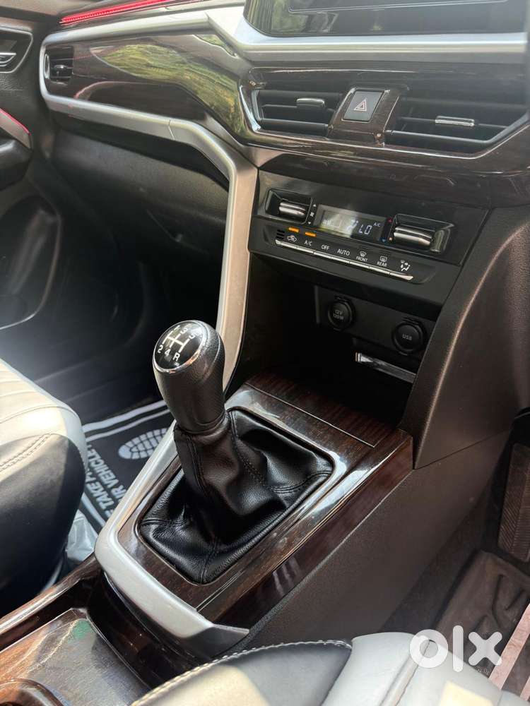 Maruti Suzuki Brezza Zxi Plus Smart Hybrid, 2024, Petrol