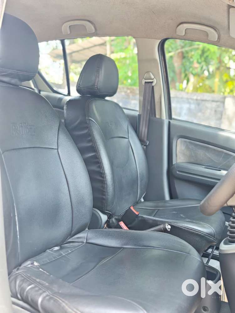 Maruti Suzuki Ritz Vxi, 2013, Petrol