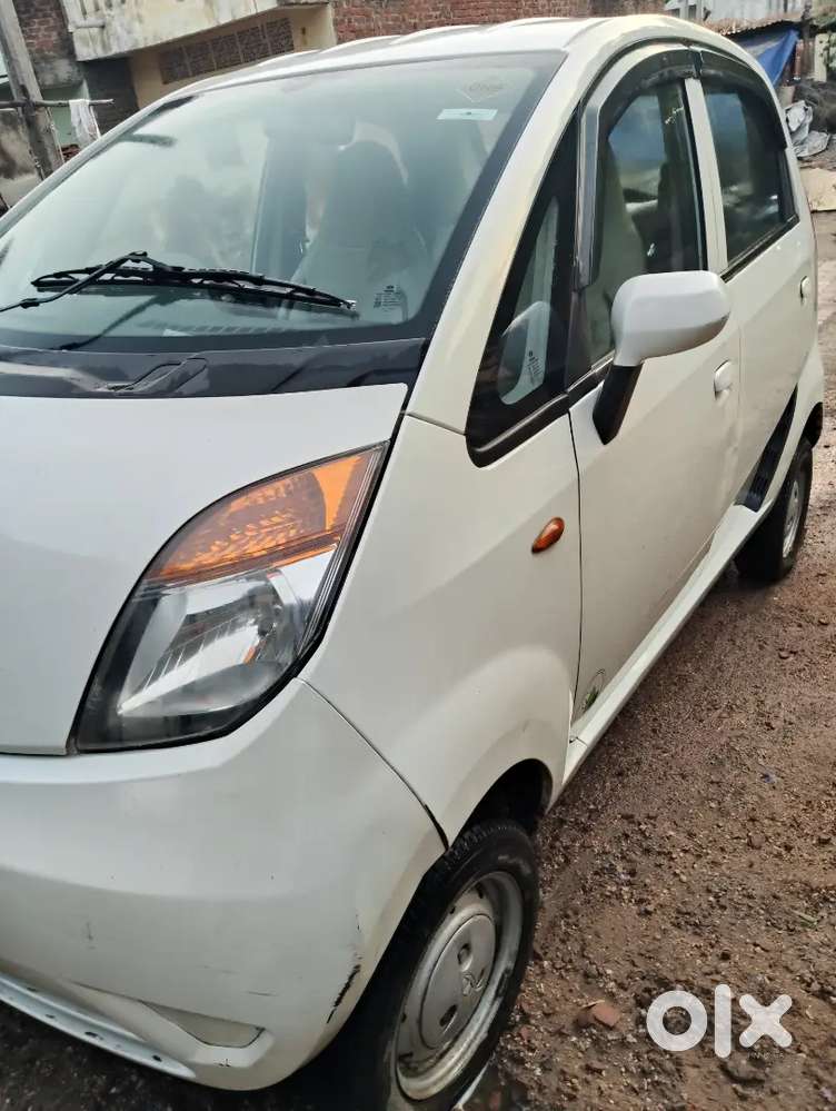 Petrol Par Chalu Chhe...cng Valve Chacj Karava Nu Chhe