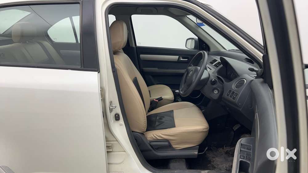 Maruti Suzuki Swift Dzire 1.2 Vxi Bsiv, 2011, Petrol