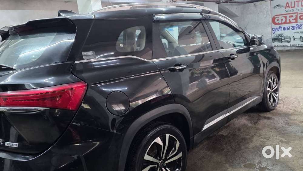 Mg Hector Plus Sharp Pro 1.5 Turbo Petrol Cvt 7 Str Dual Tone, 2024,..