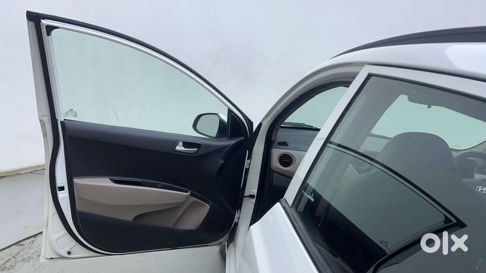 Hyundai Grand I10 1.2 Kappa Sportz Option At, 2017, Petrol