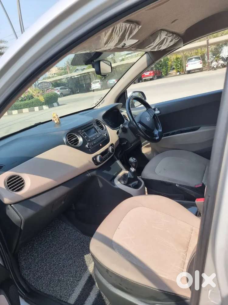 Hyundai Xcent 2015