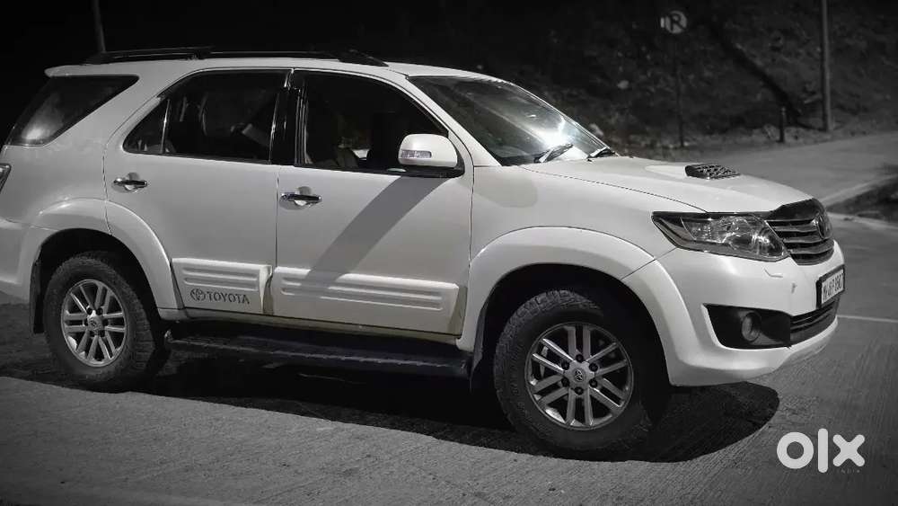 Toyota Fortuner 2013 Diesel 138000 Km Driven