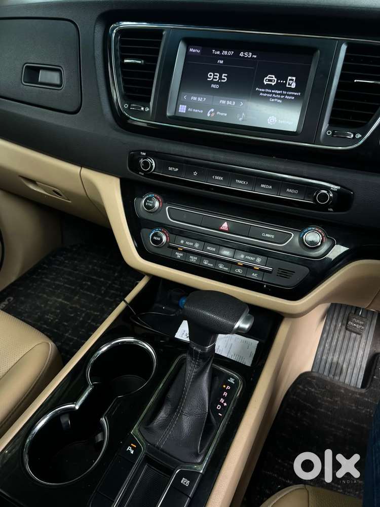 Kia Carnival Prestige, 2022, Diesel