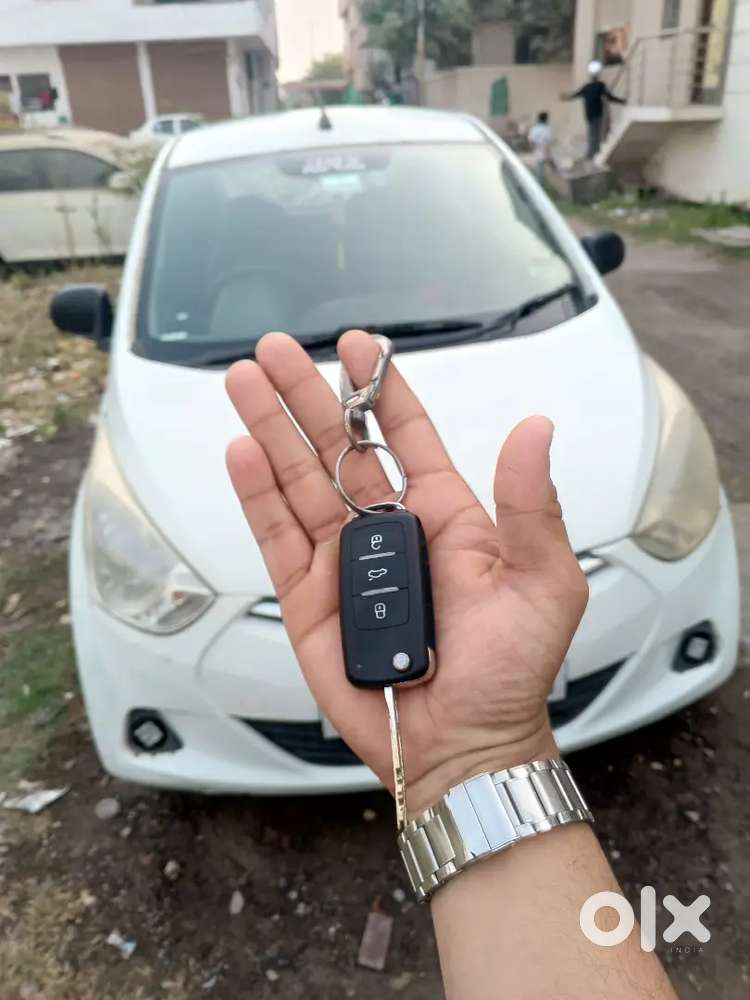 Hyundai Eon 2013 Petrol Well Maintained