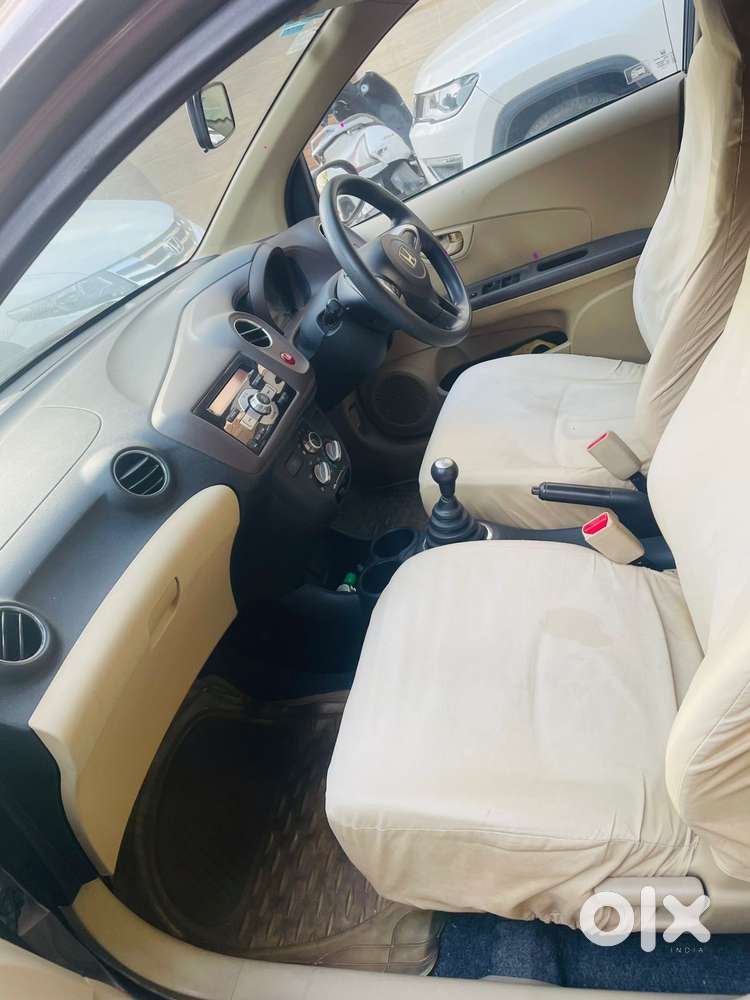 Honda Brio V Mt, 2012, Petrol