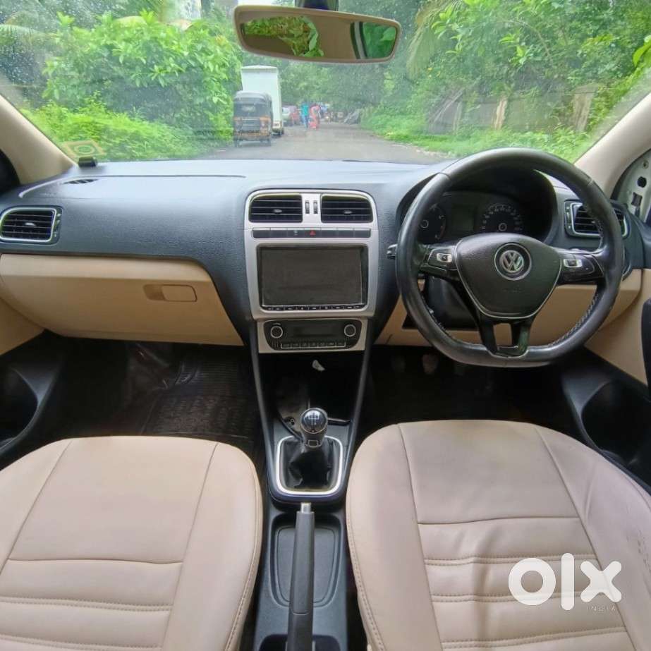 Volkswagen Polo Petrol Highline 1.2l, 2016, Petrol
