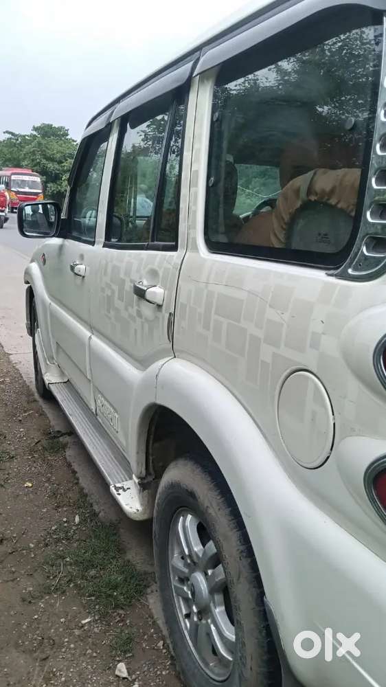 Mahindra Scorpio Vlx 2013 डीज़ल
