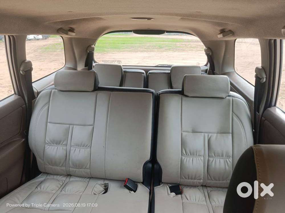 Toyota Innova 2.5 G (diesel) 8 Seater, 2015, Diesel