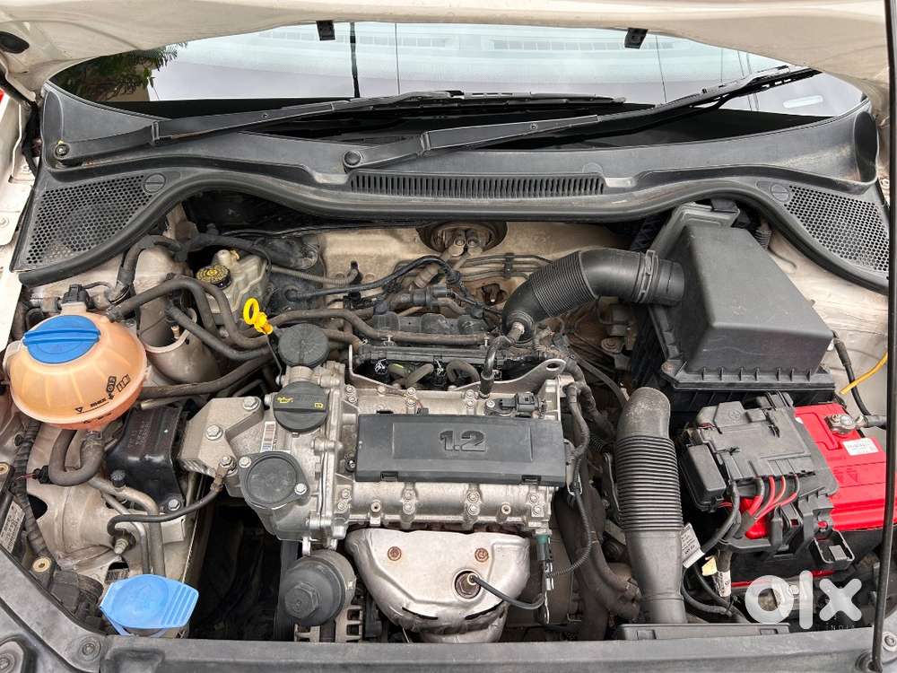 Vw Polo Petrol Loaded With All Features, Well Maintained New Condition