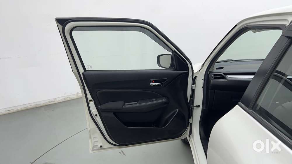 Maruti Suzuki Swift Vvt Vxi, 2021, Petrol