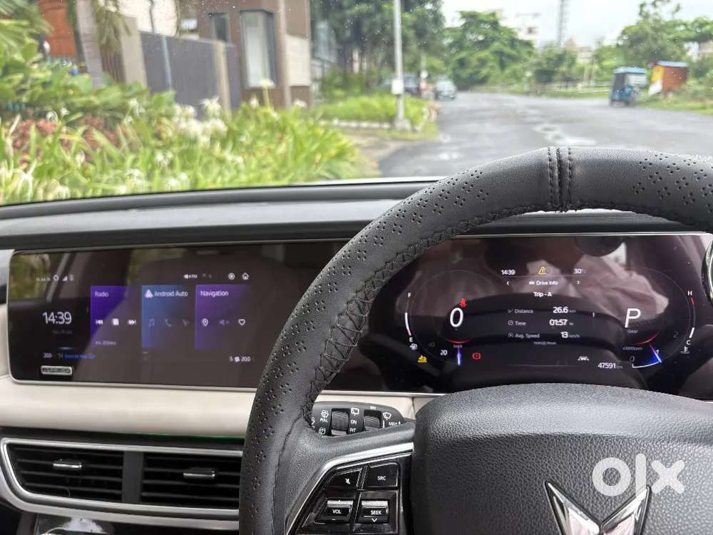 Mahindra Xuv700 2023 Ax7 Luxury Awd/extended Warranty