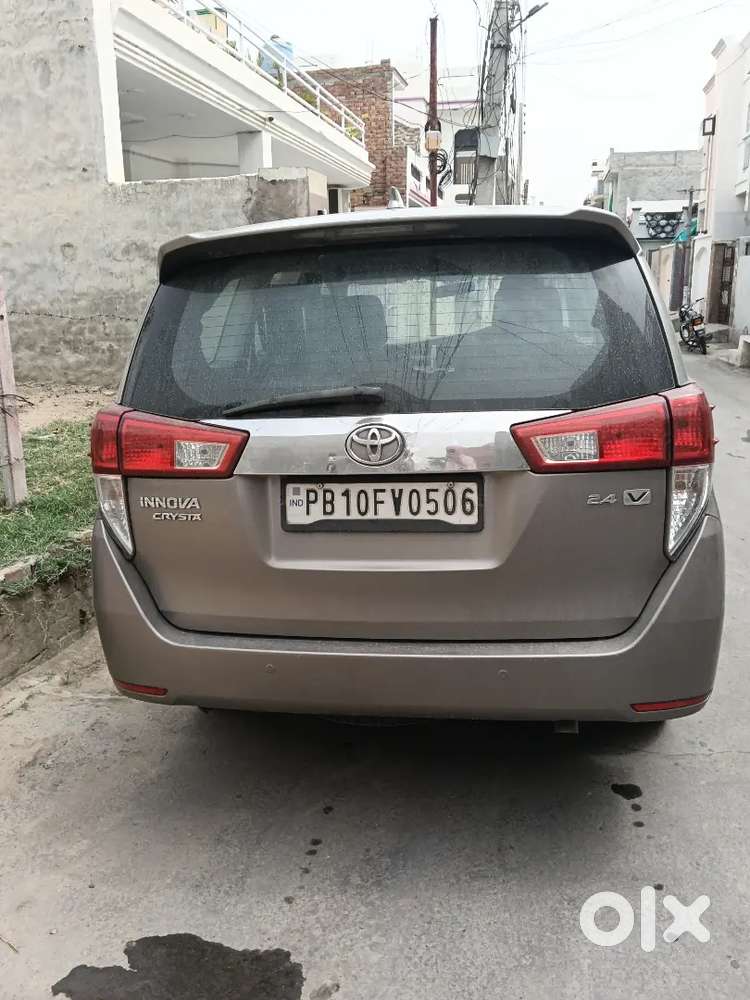 Toyota Innova Crysta Diesel 2016 Second Owner