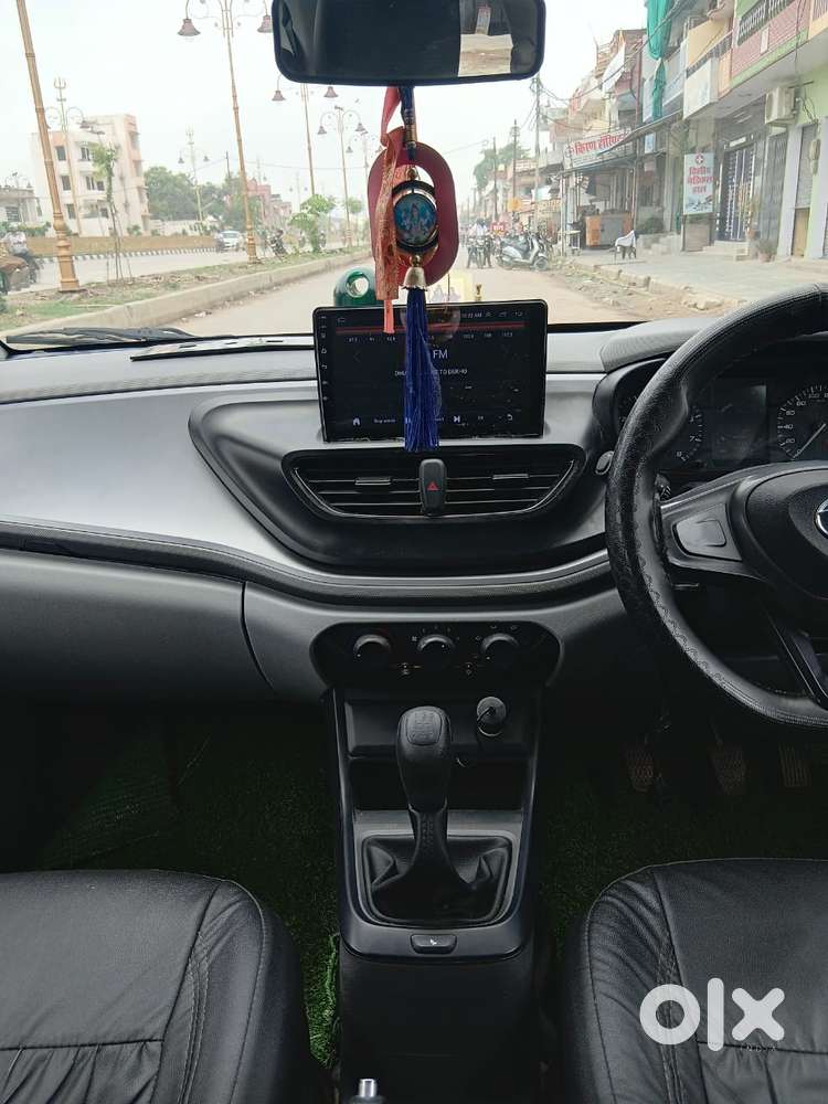 Tata Altroz 1.2 Xe, 2020, Petrol