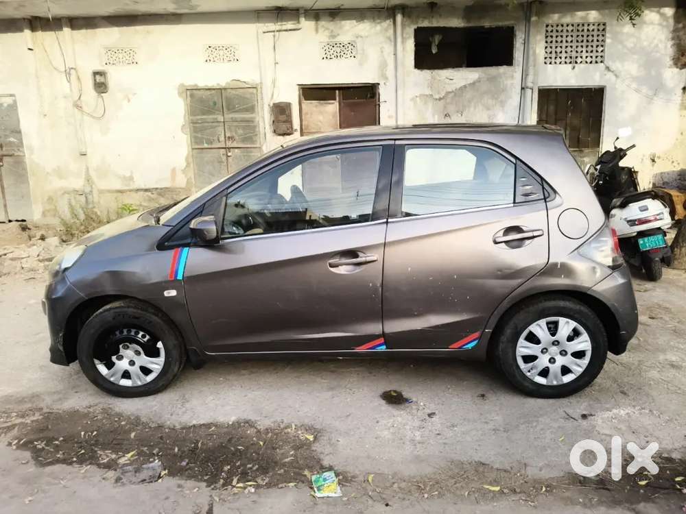 Honda Brio 2013 Petrol Well Maintained