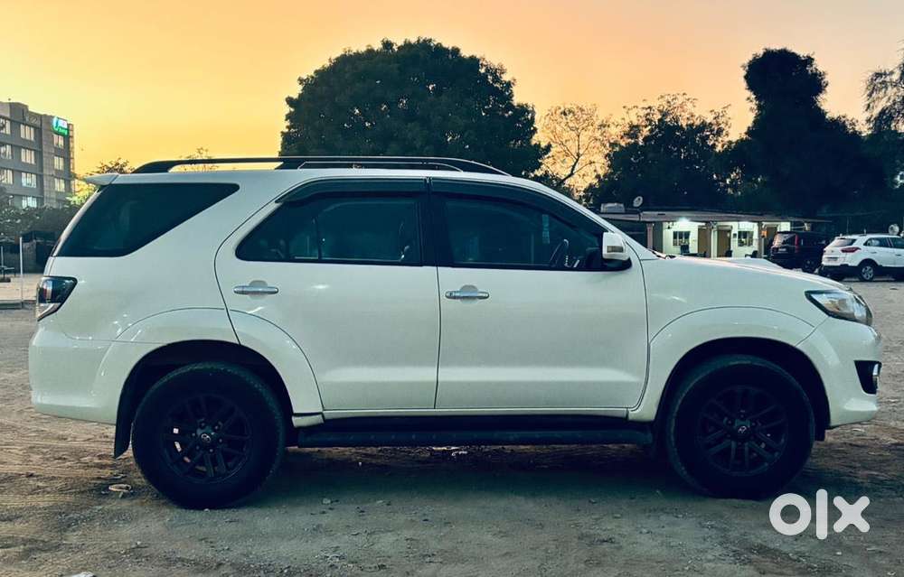 Toyota Fortuner 2011-2016 4x2 At, 2015, Diesel