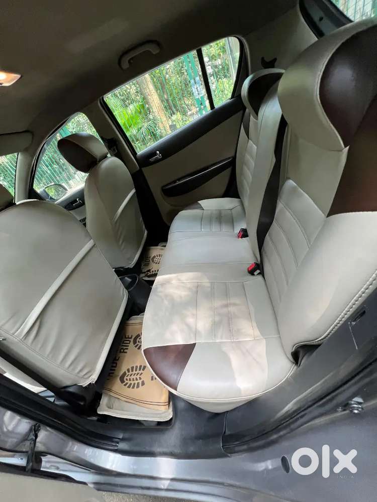 Hyundai I20 Magna Petrol 2013