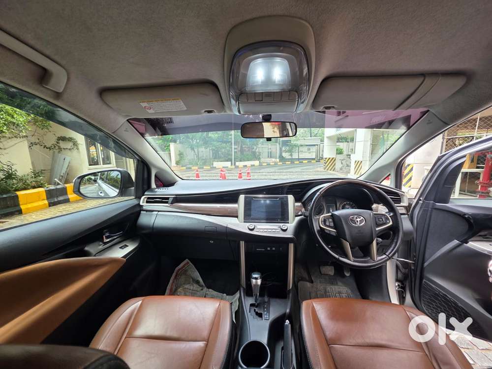 Toyota Innova Crysta 2.8z Automatic, 2016, Diesel