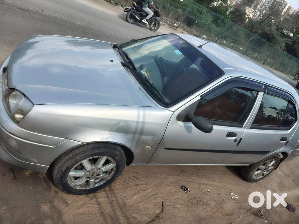 Ford Ikon 1.6 Petrol 2004