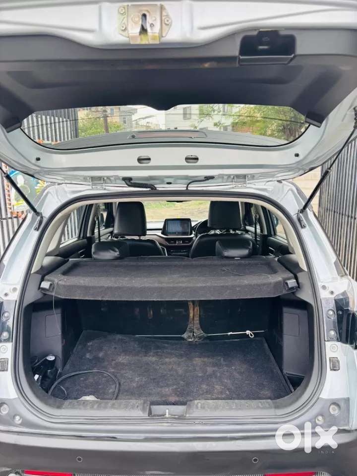 Maruti Suzuki Vitara Brezza 1.5 Zxi Plus, 2022, Petrol