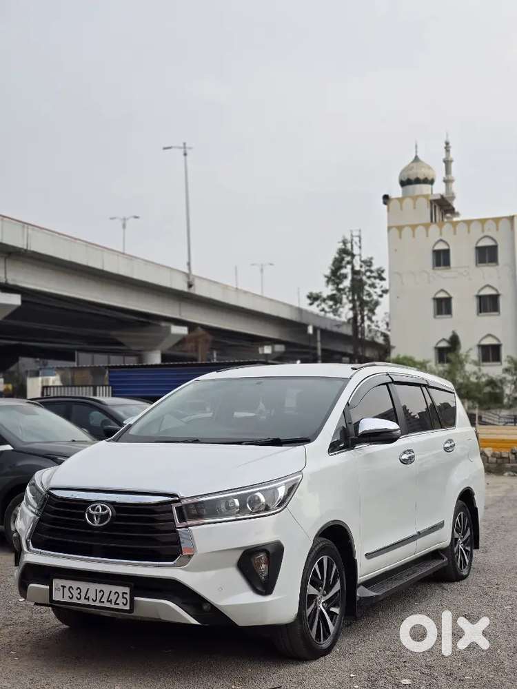 Toyota Innova Crysta 2022 Diesel Well Maintained