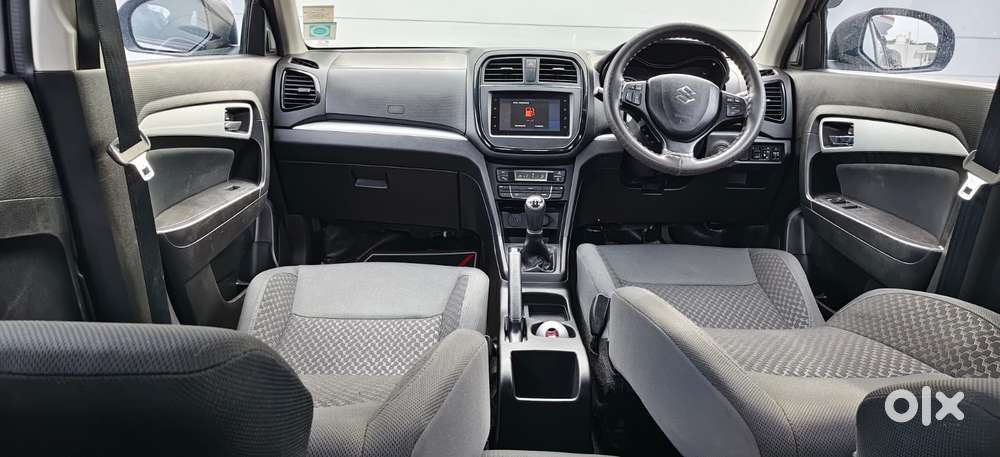 Maruti Suzuki Brezza 1.5 Zxi Smart Hybrid, 2022, Petrol