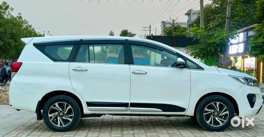 Toyota Innova Crysta G 7 Str, 2023, Petrol