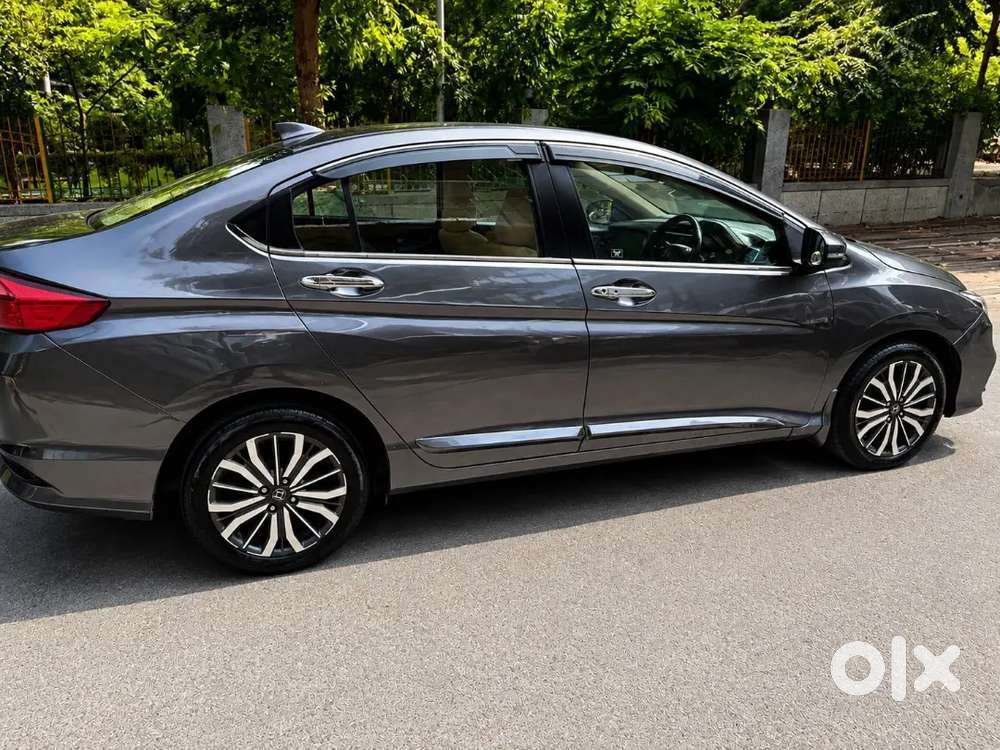 Honda City 2017 Vx Petrol Sunroof Driven With Service Record/new Tyres