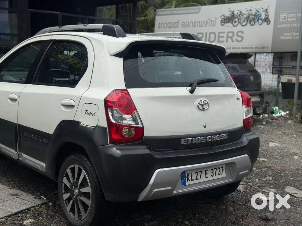Toyota Etios Cross 2014 Finance Option Available