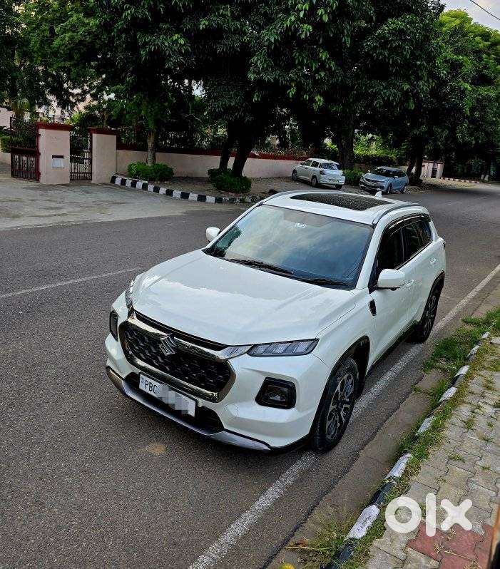 Maruti Suzuki Grand Vitara 1.5 Alpha Plus Intelligent Hybrid Ecvt, 2..