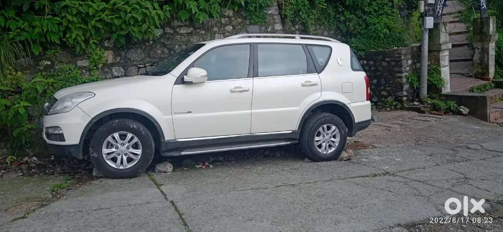 Mahindra Rexton 2014 Diesel 120 Km Driven
