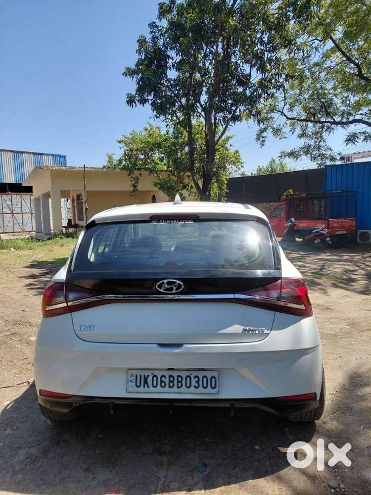 Hyundai I20 Sportz 1.2 Ivt Dual Tone, 2021, Petrol