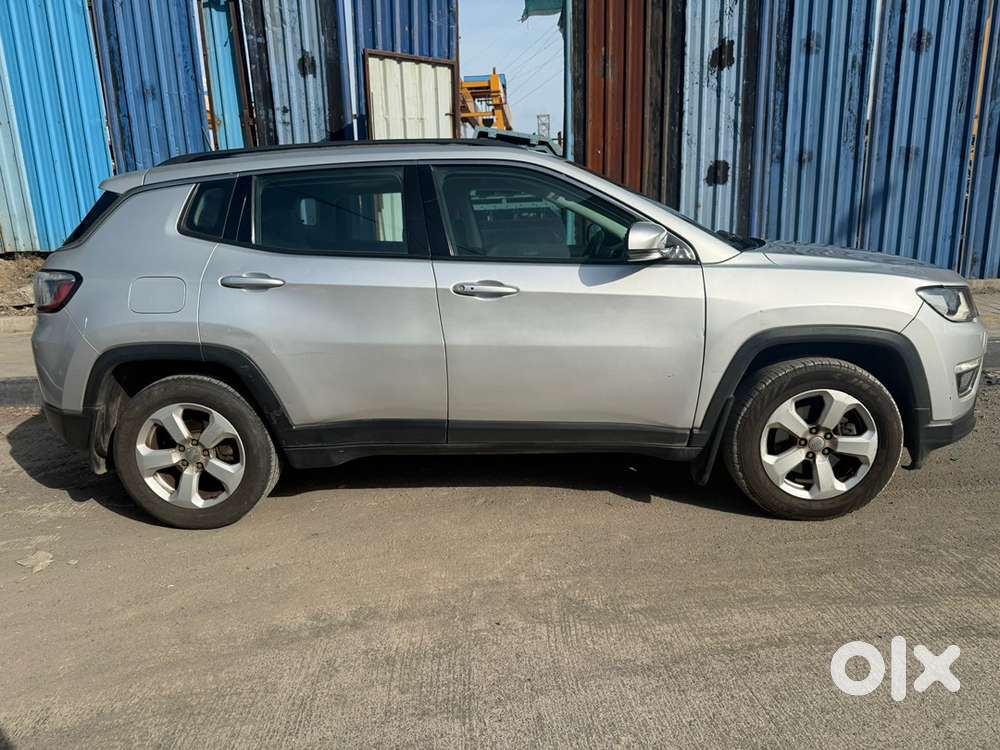 Jeep Compass    1.4 (o) Limited    2017