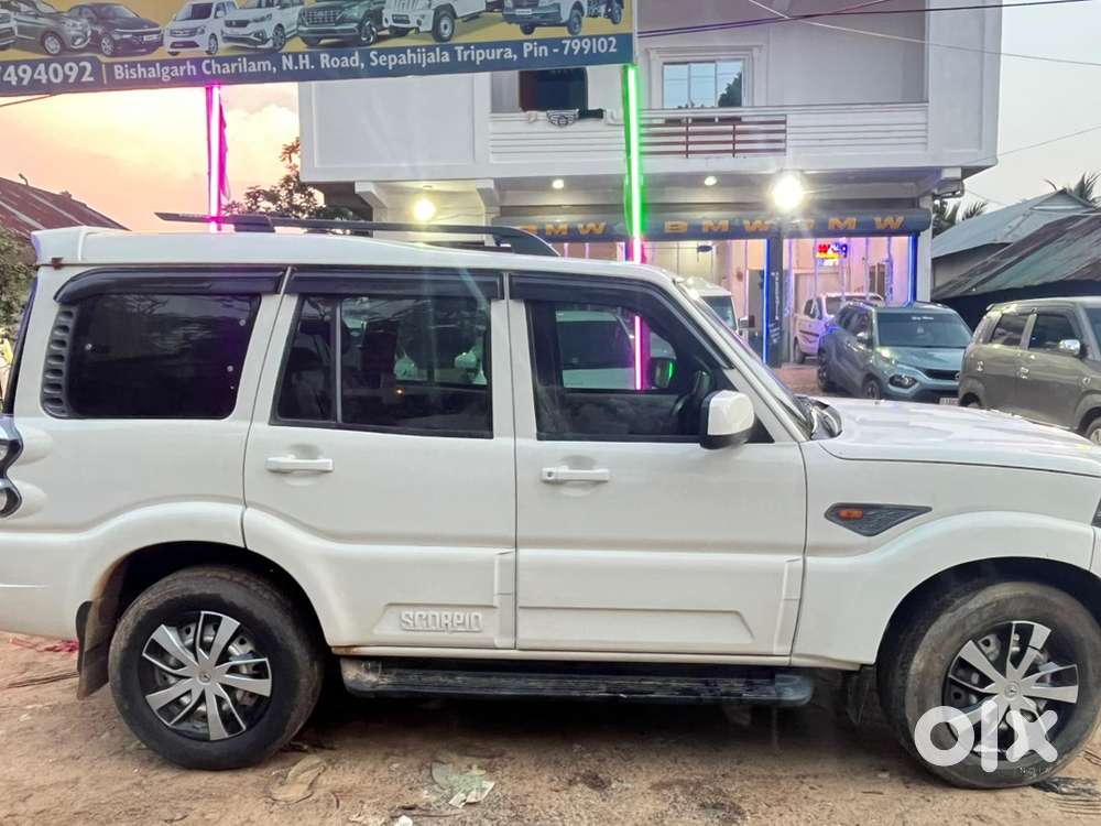 Mahindra Scorpio S6 2015 Diesel Manual