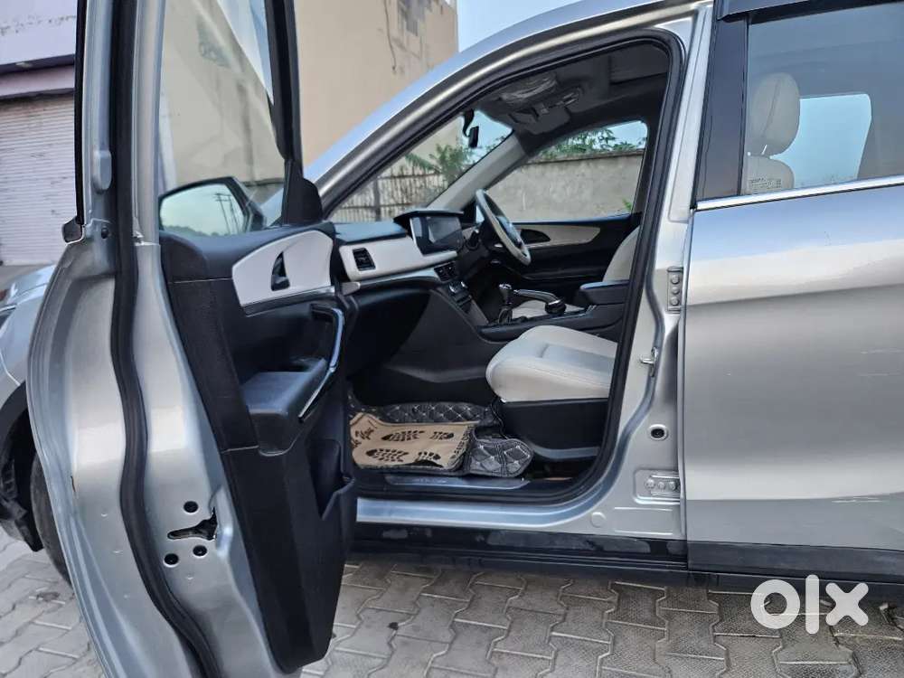 Mahindra Xuv700 Diesel 2022