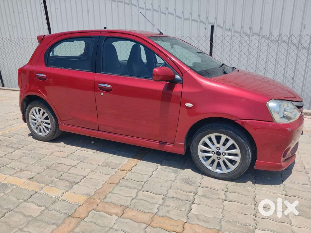 Toyota Etios Liva, 2011, Petrol