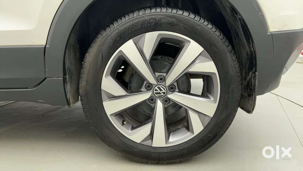 Volkswagen Taigun Topline 1.0 Tsi At (electric Seats), 2022, Petrol