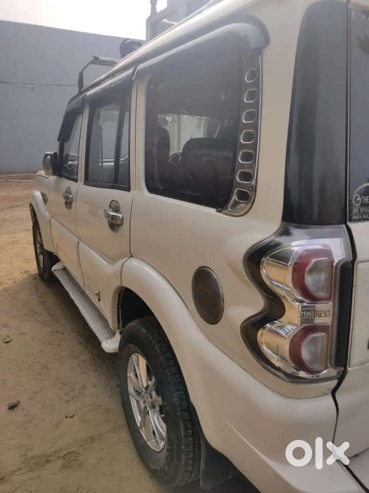Mahindra Scorpio 2015 Diesel Well Maintained