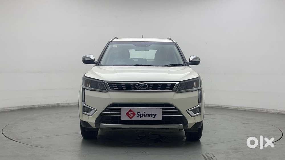 Mahindra Xuv300 W8 (o) 1.5 Diesel Amt, 2022, Diesel