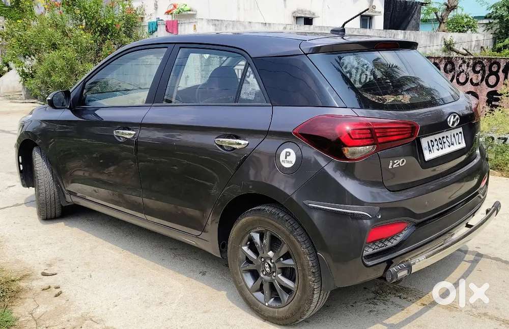 Hyundai I20 Sportz Plus, Fully Showroom Maintained ( Till Date )