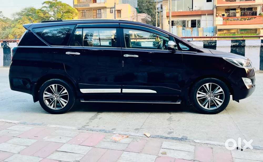 Toyota Innova Crysta [2020-ongoing] 2.7 Gx At 7 Str, 2019, Petrol