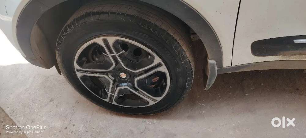 Tata Nexon 2023 Petrol 15000 Km Driven